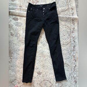 Tahari Women's Black Skinny Jeans